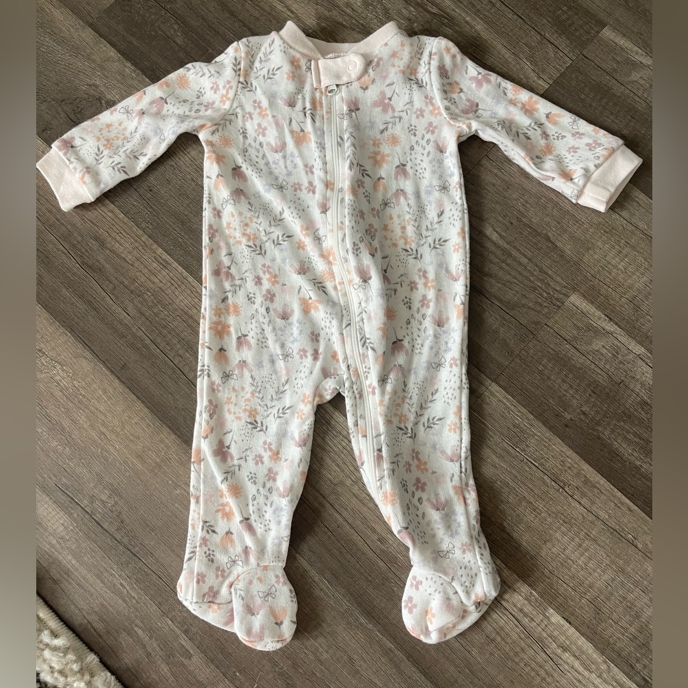 Chick Pea 0-3 months footie pajamas